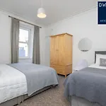 Dwellcome Home Ltd 3 Double Bedroom Aberdeen Apartment - See Our Site For Assurance